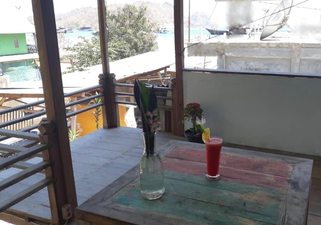 Bajo Sunset Hostel Labuan Bajo Ngoại thất bức ảnh