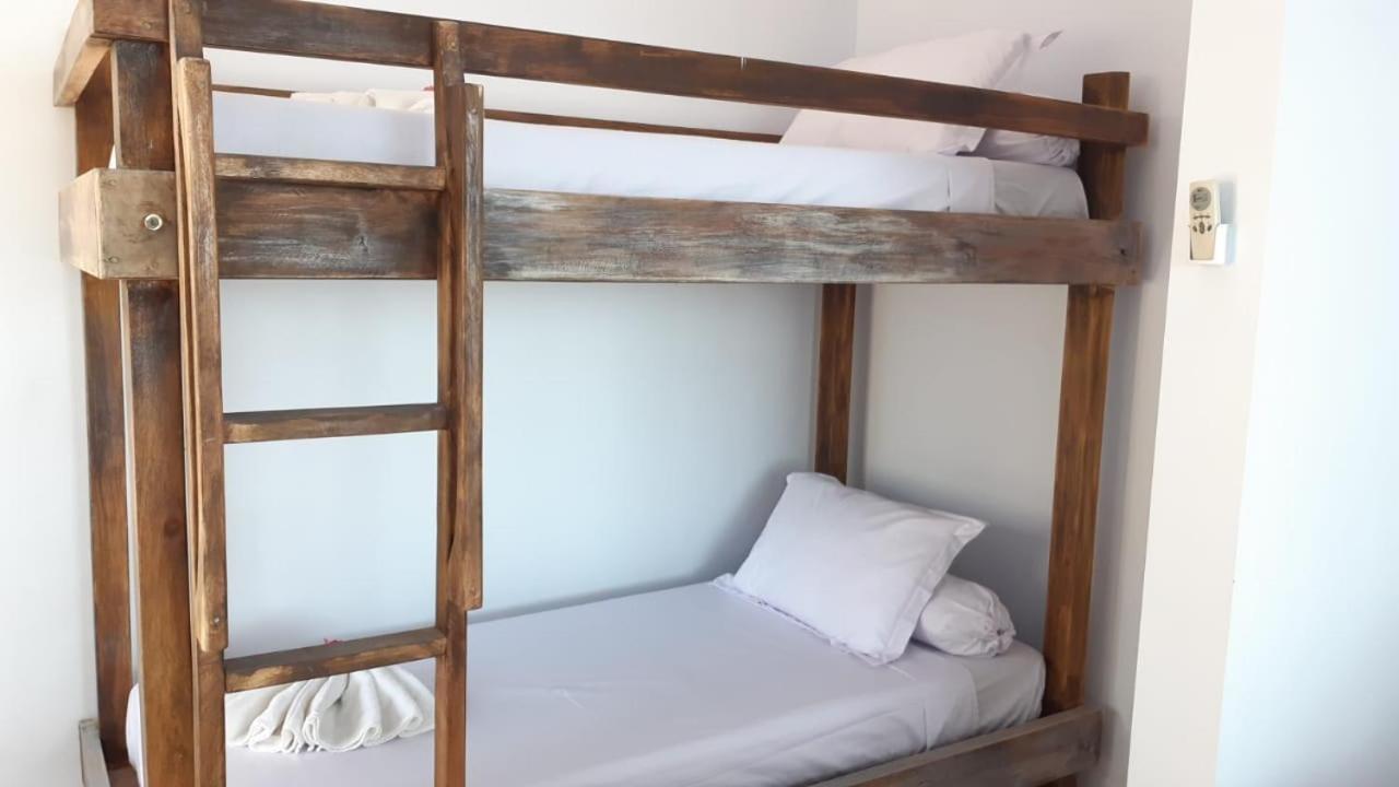 Bajo Sunset Hostel Labuan Bajo Ngoại thất bức ảnh