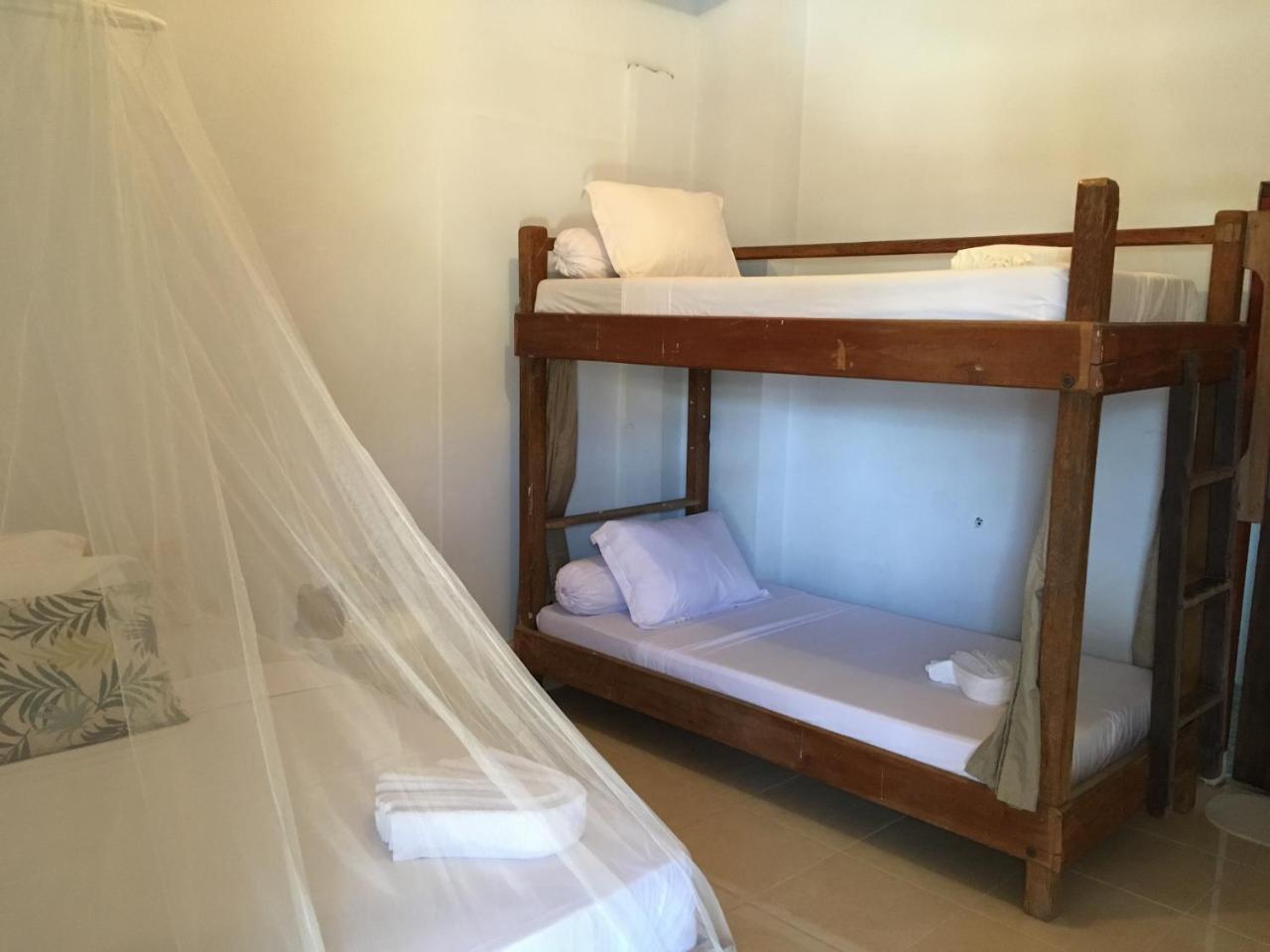 Bajo Sunset Hostel Labuan Bajo Ngoại thất bức ảnh