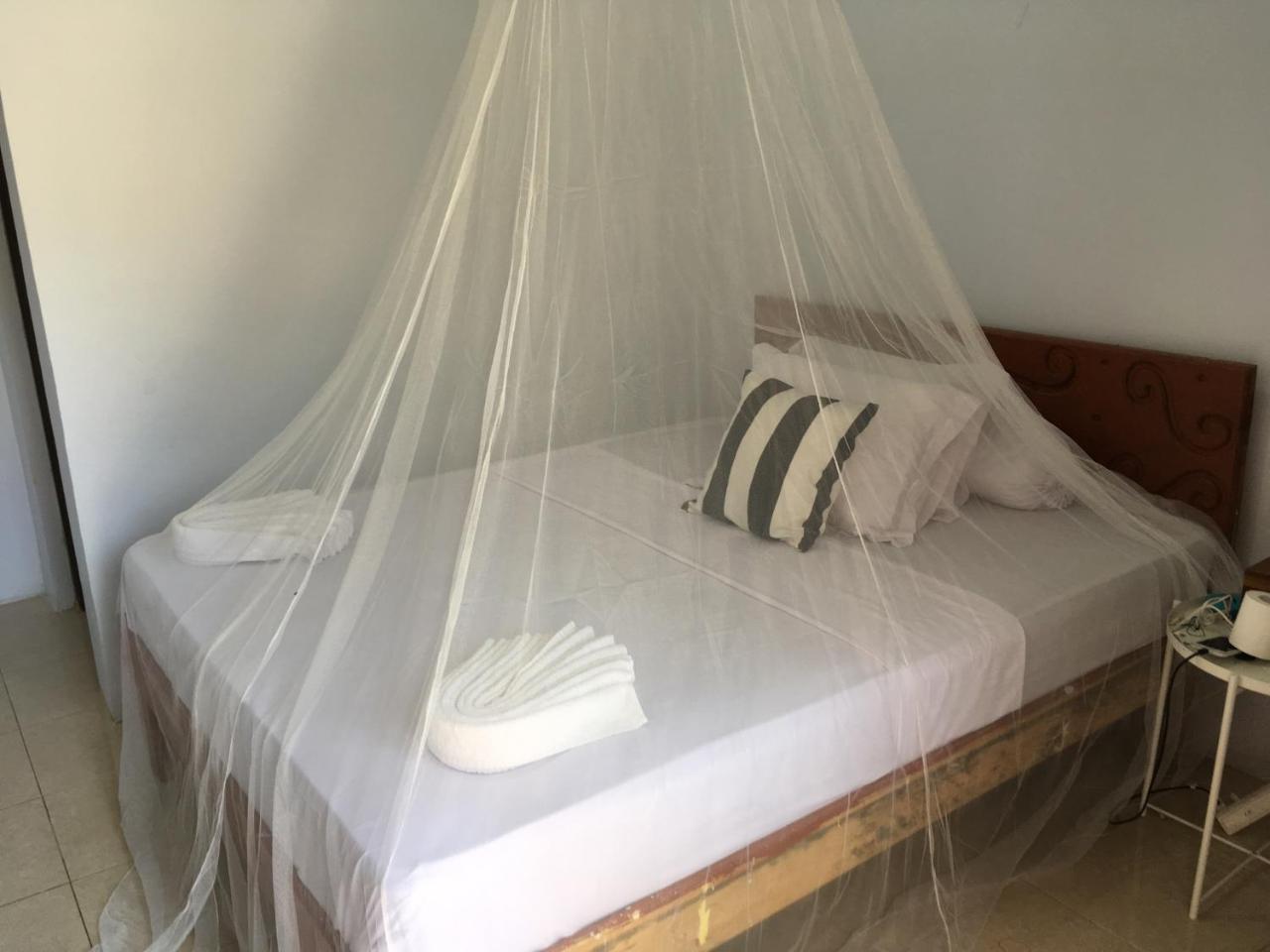 Bajo Sunset Hostel Labuan Bajo Ngoại thất bức ảnh